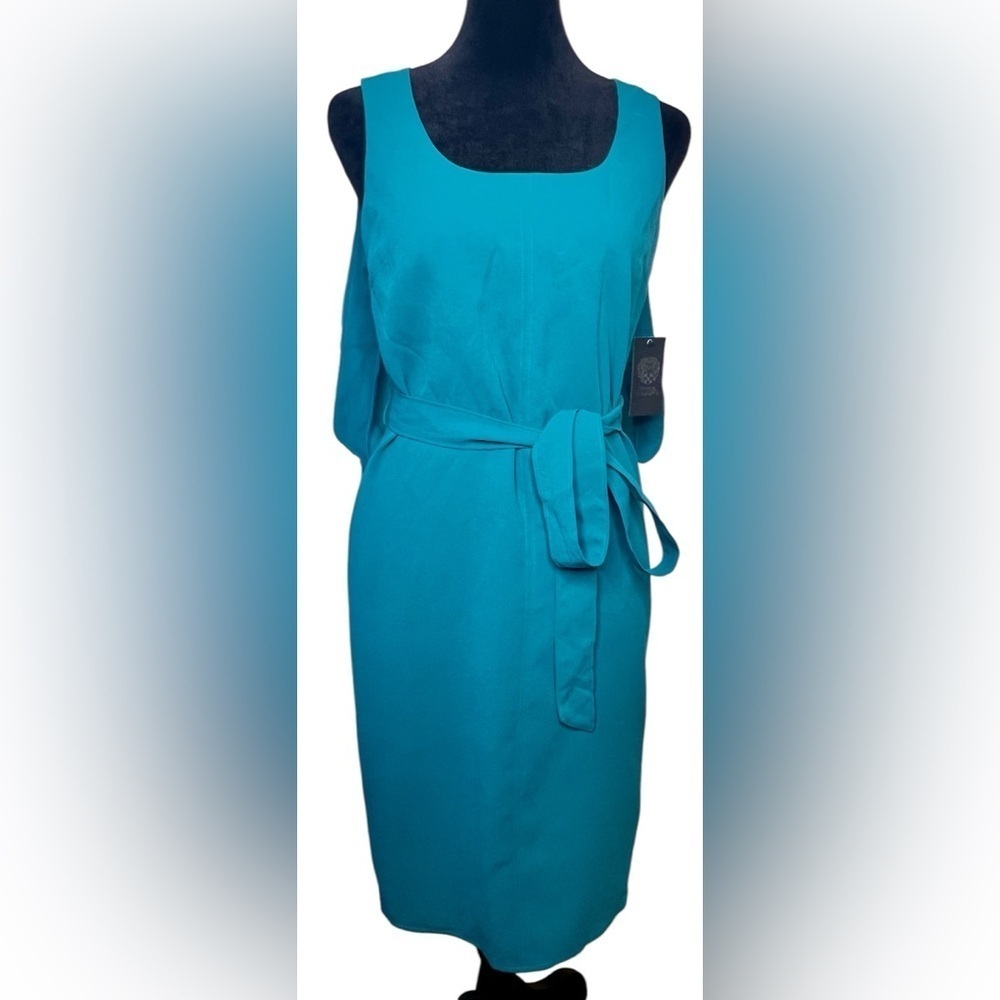 NWT Vince Camuto sleeveless teal dress. Pleated cape back. wrap sash belt. 2